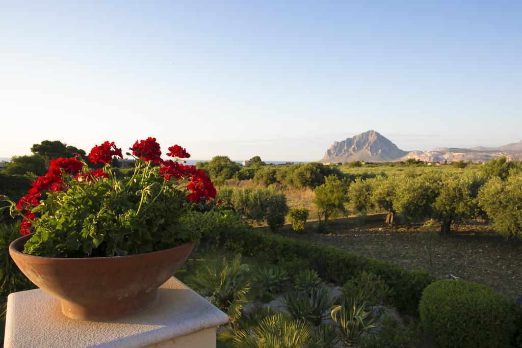 Bed and Breakfast Baglio Sant'Andrea Вальдериче Экстерьер фото